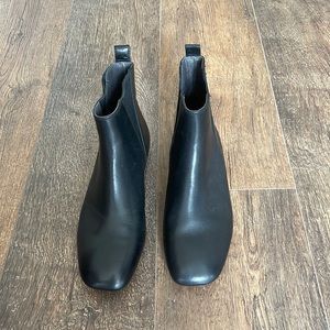 Camper Nina black leather bootie